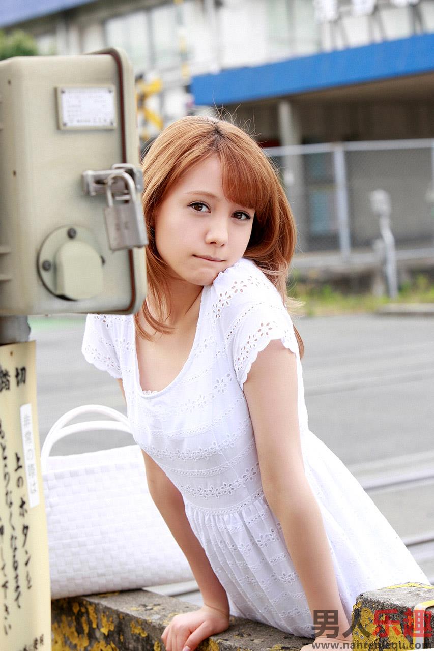 Hot Japanese AV Idol Reina Triendl トリンドル玲奈 xXx Photos Gallery