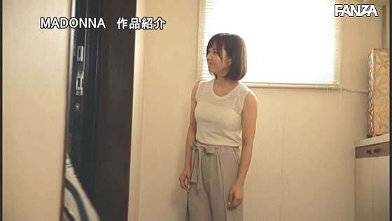 JUL-389:峰田ななみ趁丈夫出去打高尔夫球的机会，偷偷和初恋交往-第3张图片
