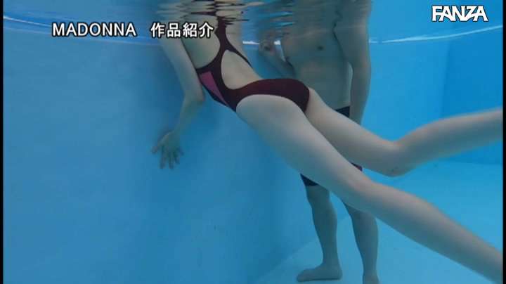 JUL-396:中城葵与同学在游泳池中-第10张图片