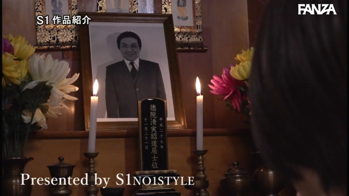 SSIS-076:奥田咲的葬礼上再次见到前男友-第1张图片