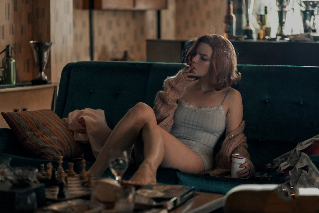 《后翼弃兵》又名《女王的棋局》Netflix最新剧集象棋女王的故事-第1张图片
